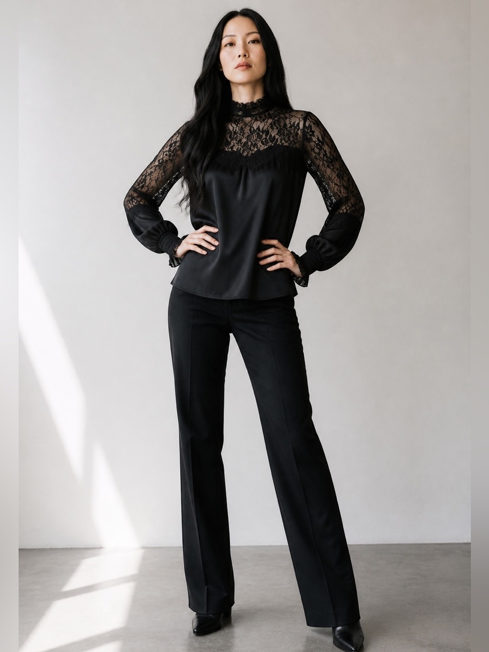 Anne Klein Black Lace Blouse – Size Large Elegant Women’s Top $25